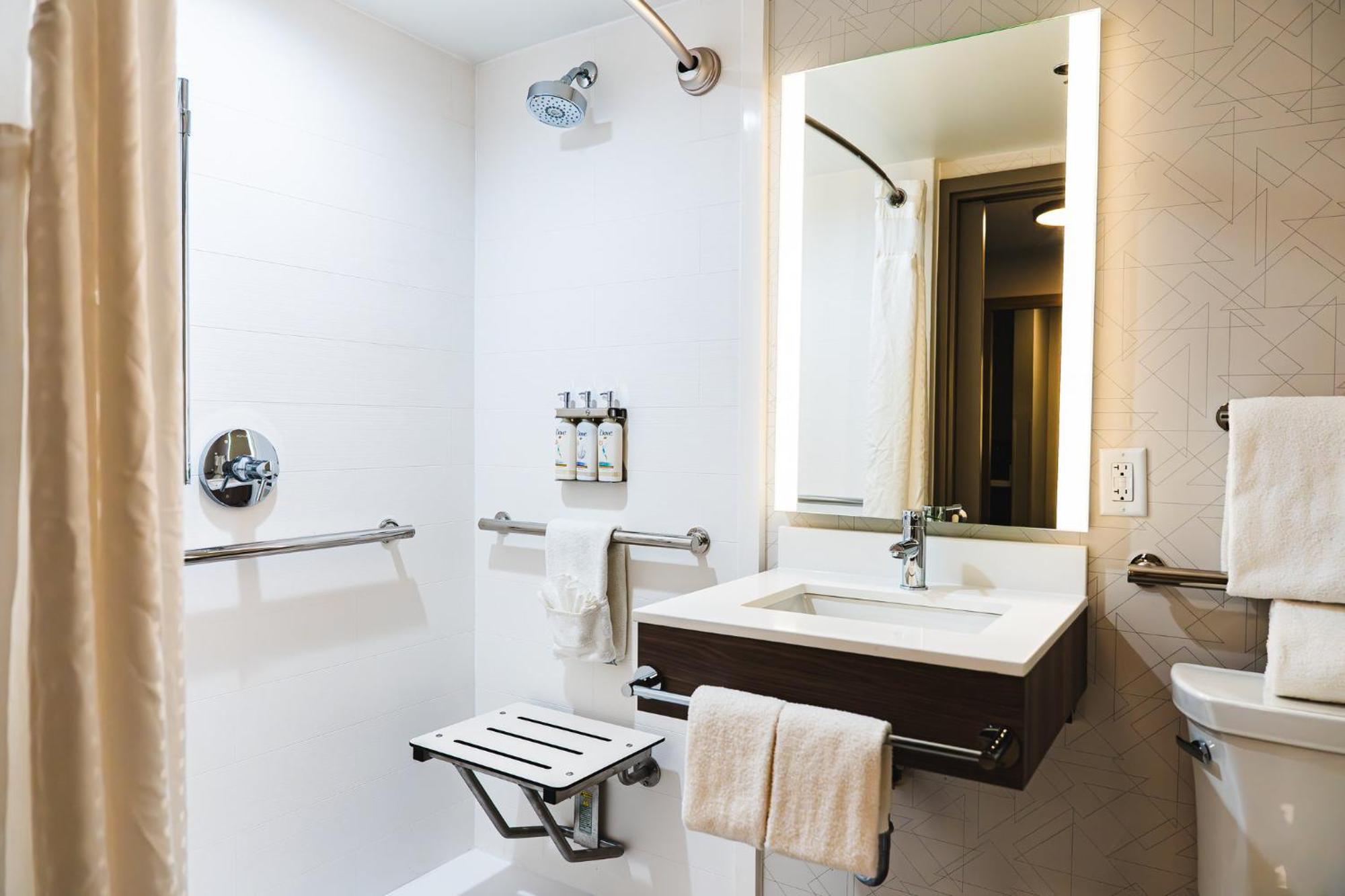 Holiday Inn Express Frazer - Malvern By Ihg Luaran gambar